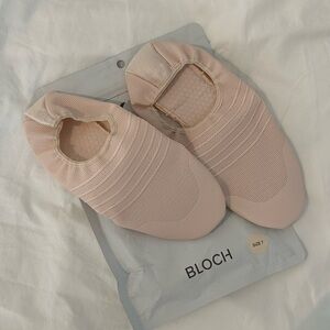 BLOCH Flex ballet pink shoes for Pilates barre and dance size 7